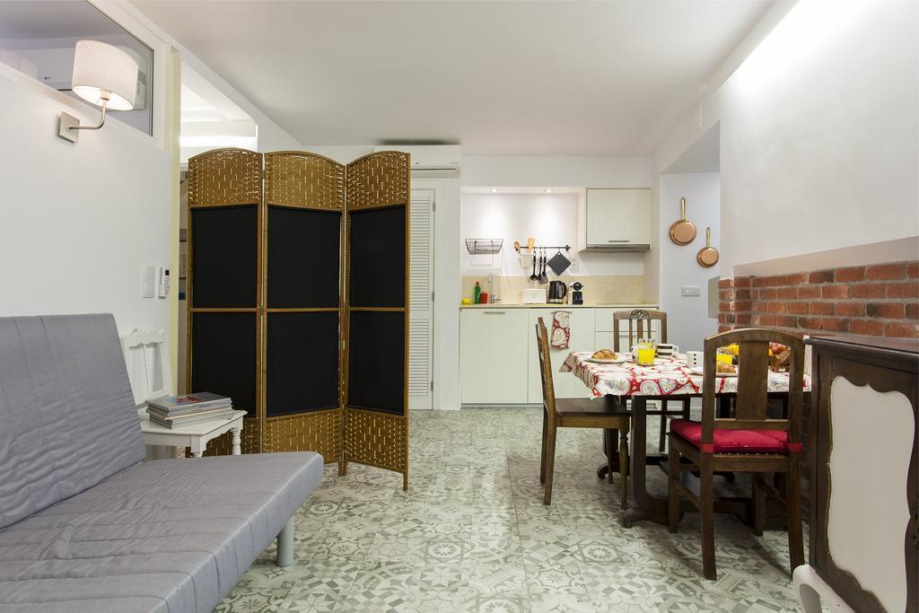 Joivy Alfama 35 Apartments Lisbona Esterno foto