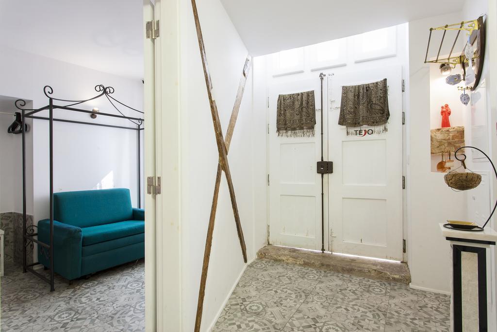Joivy Alfama 35 Apartments Lisbona Esterno foto